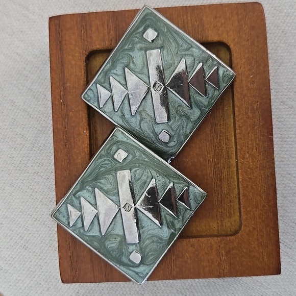 Vintage Enamel Silver Tone Clip-On Earrings Native American Design - Picture 2 of 4